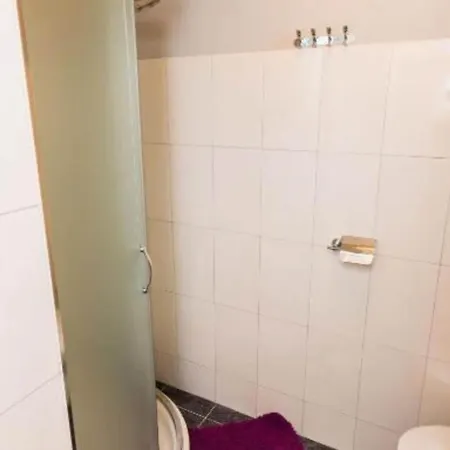 Modern In With Private Terrace - One Bedroom With Terrace 아파트 *