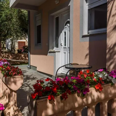Apartman Modern In With Private Terrace - One Bedroom With Terrace
